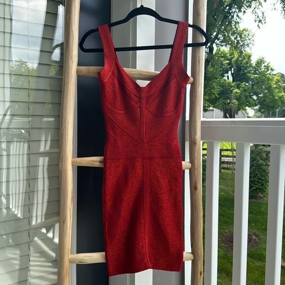 🌹GUESS🌹 - Picture 2 of 7